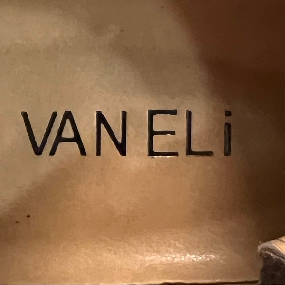 Vaneli Frappe Gray Metallic Suede Point Toe Casual Ankle Boots Women’s 8.5 - Picture 13 of 13